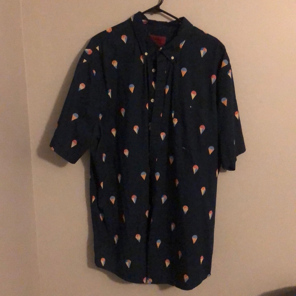 Geometric Pattern Button Down